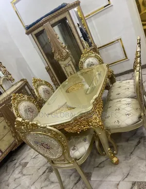 Royal Dining Set