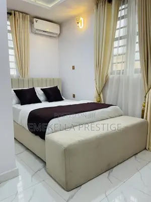 1 Bedroom Room Apartment