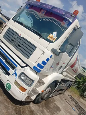 Man Diesel Gas Tanker Truck With 8tyres