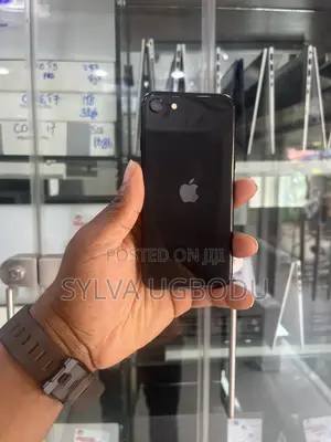 Apple iPhone SE (2020) 64 GB Black