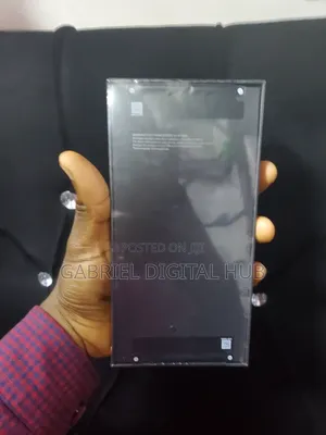 New Samsung Galaxy Z Flip7 512 GB Red