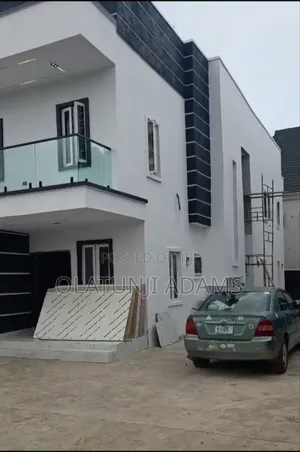 6bdrm Duplex in Elizabeth Royal, Osogbo for sale