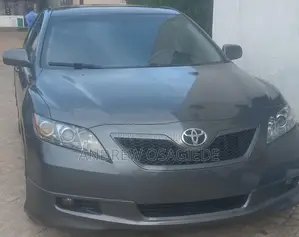 Toyota Camry 2.4 SE 2008 Gray