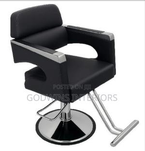 Luxury Hydraulic Salon Chair – Premium Comfort Style