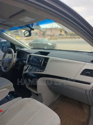Toyota Sienna LE FWD 8-Passenger 2013 Gray