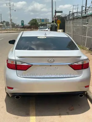 Lexus ES 350 FWD 2013 Silver