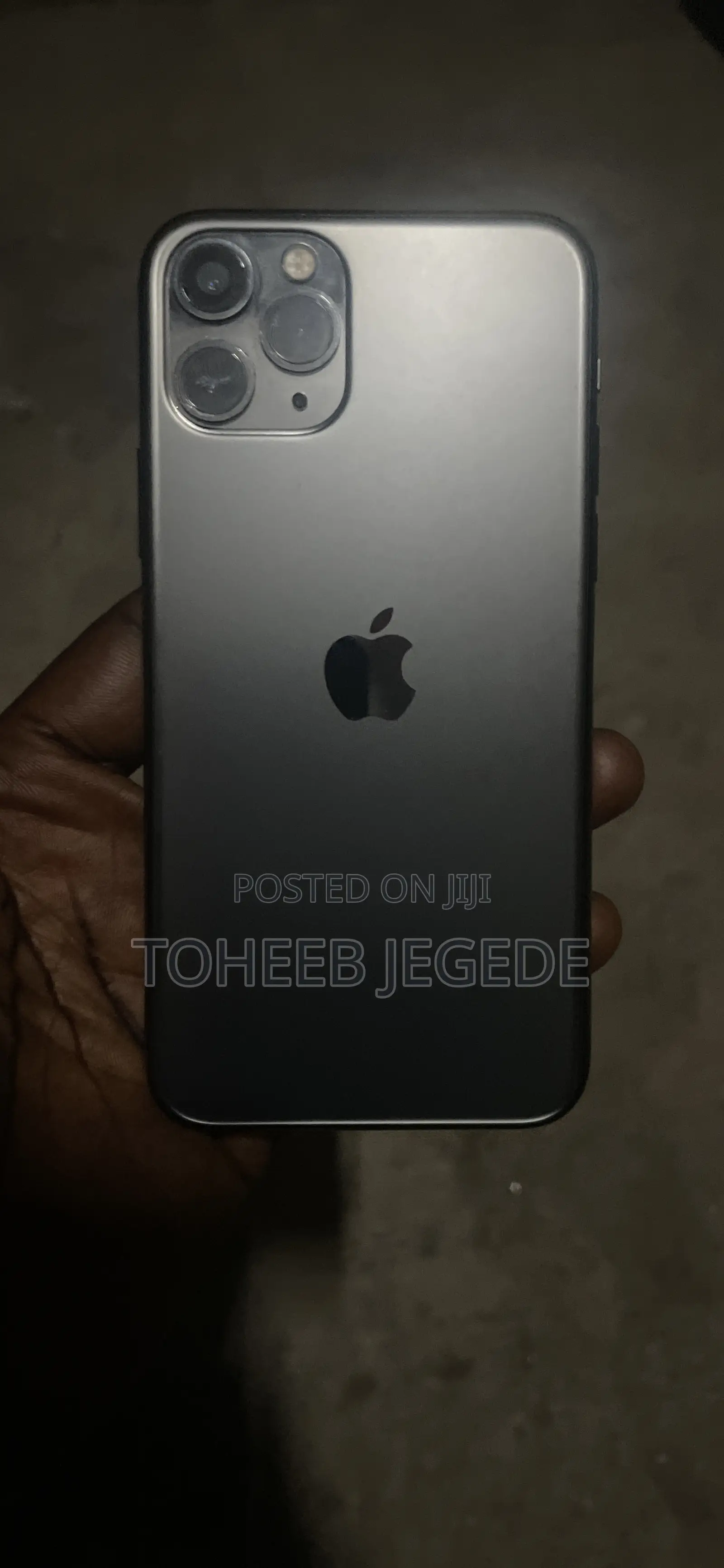 Apple iPhone 11 Pro 64 GB Gry