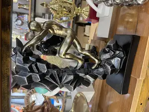 Amazing Crafty Figurine