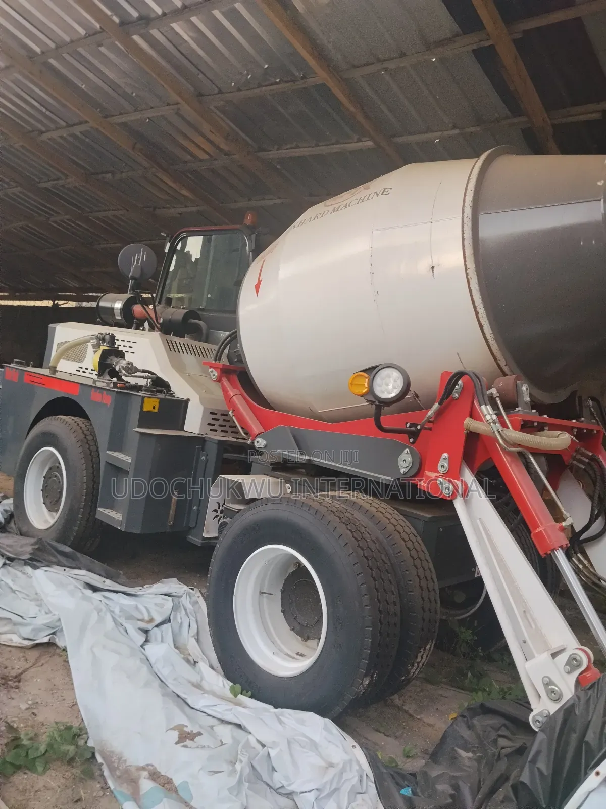 Self Loader Concrete Mixer Truck