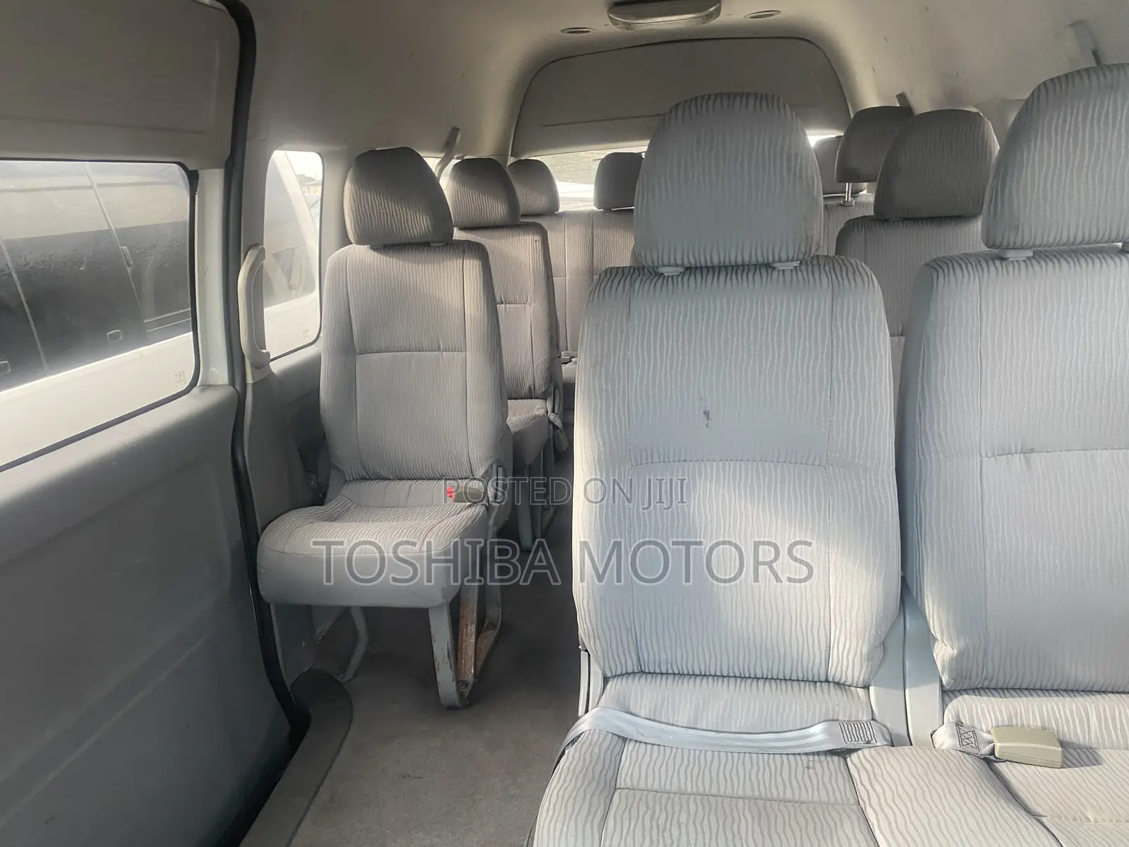 Toyota HiAce 2015 White