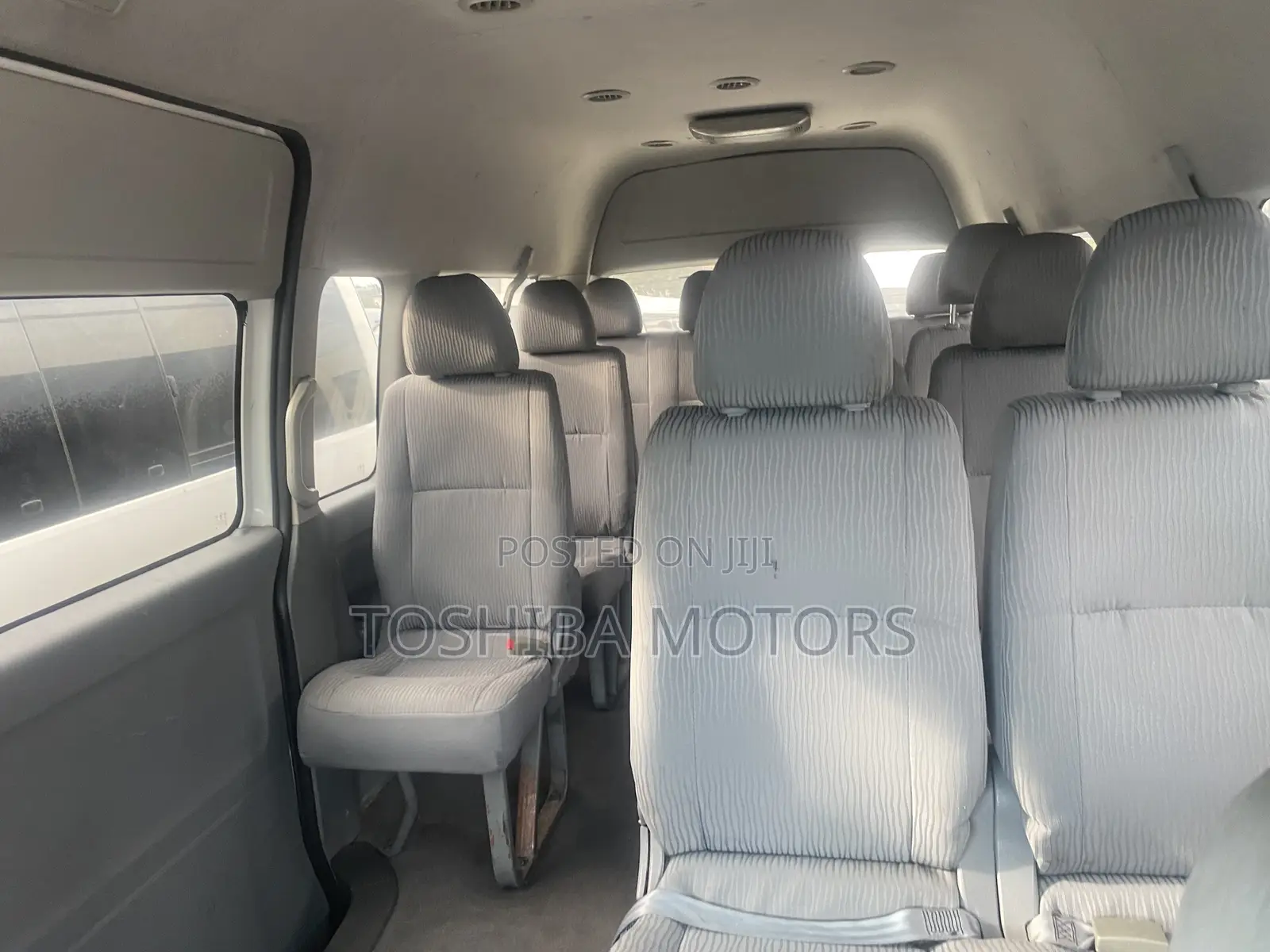 Toyota HiAce 2015 White