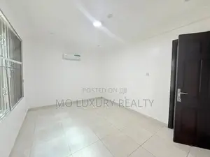 5bdrm Duplex in Banana Island for rent