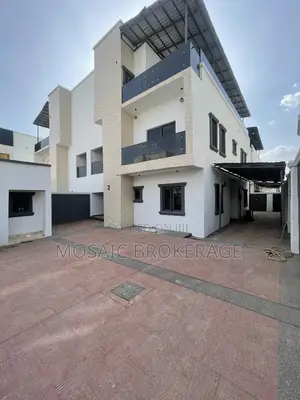 5bdrm Duplex in Ochacho 2, Life Camp for rent