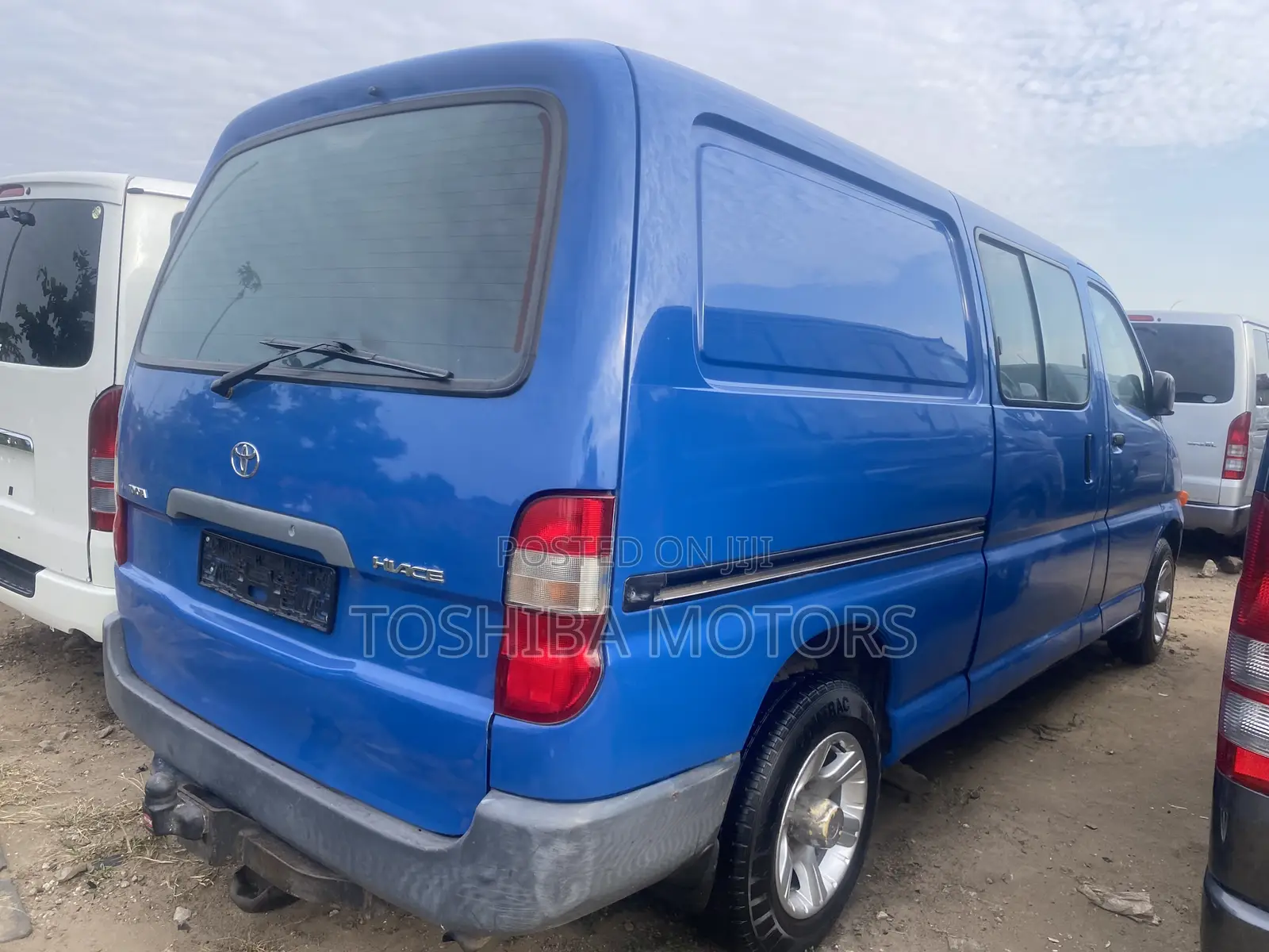 Toyota HiAce 2004 Blue