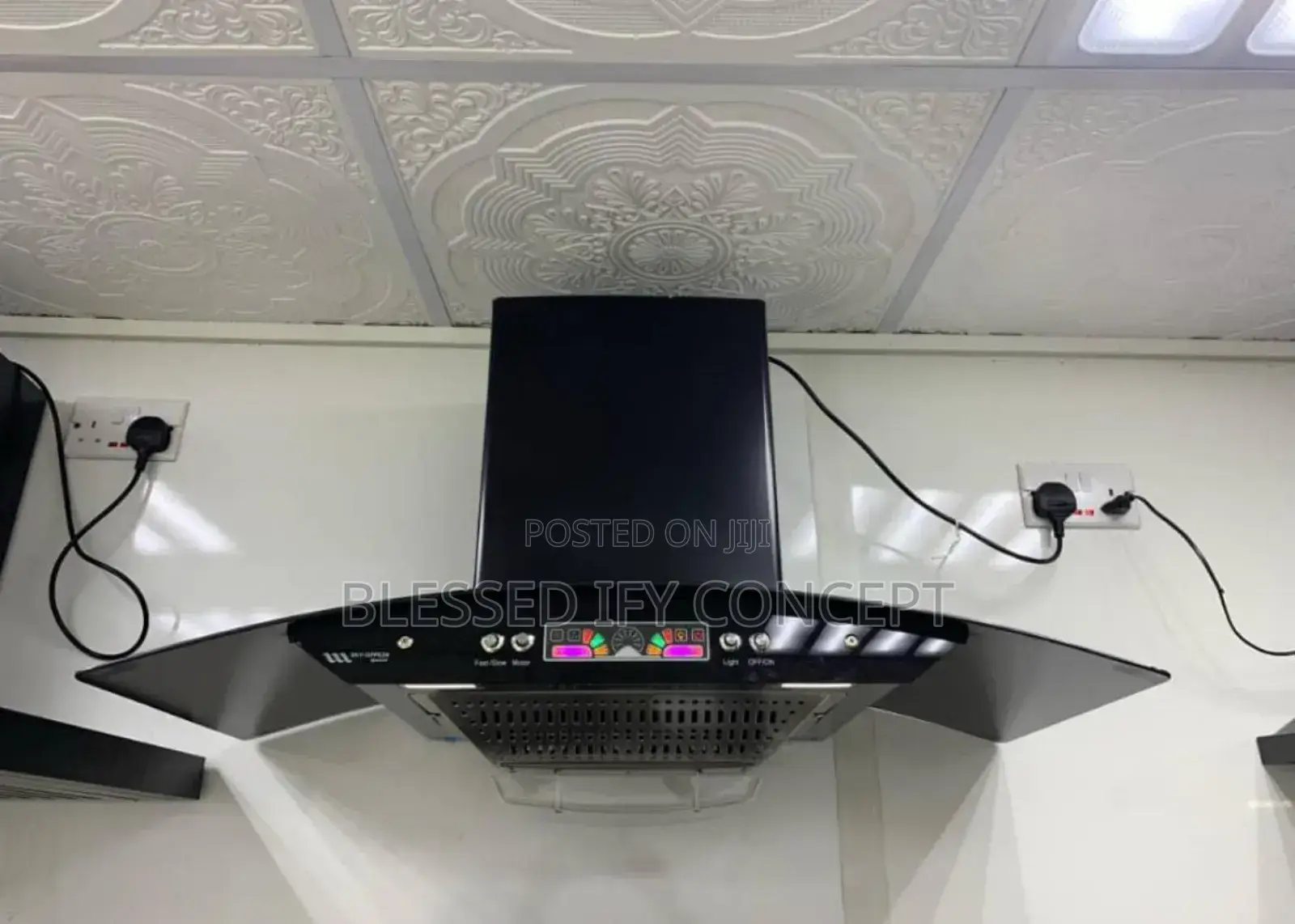 Black 90cm Kitchen Extractor
