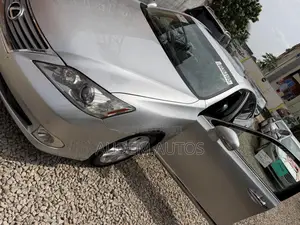 Lexus ES 350 2011 Silver