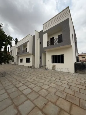 4bdrm Townhouse/Terrace in Gwarinpa 3Rd Avenue for sale