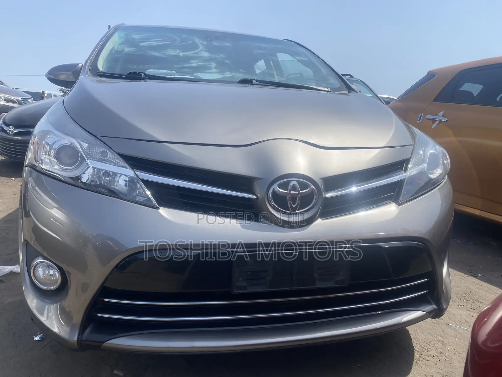 Toyota Verso 2018 Gray