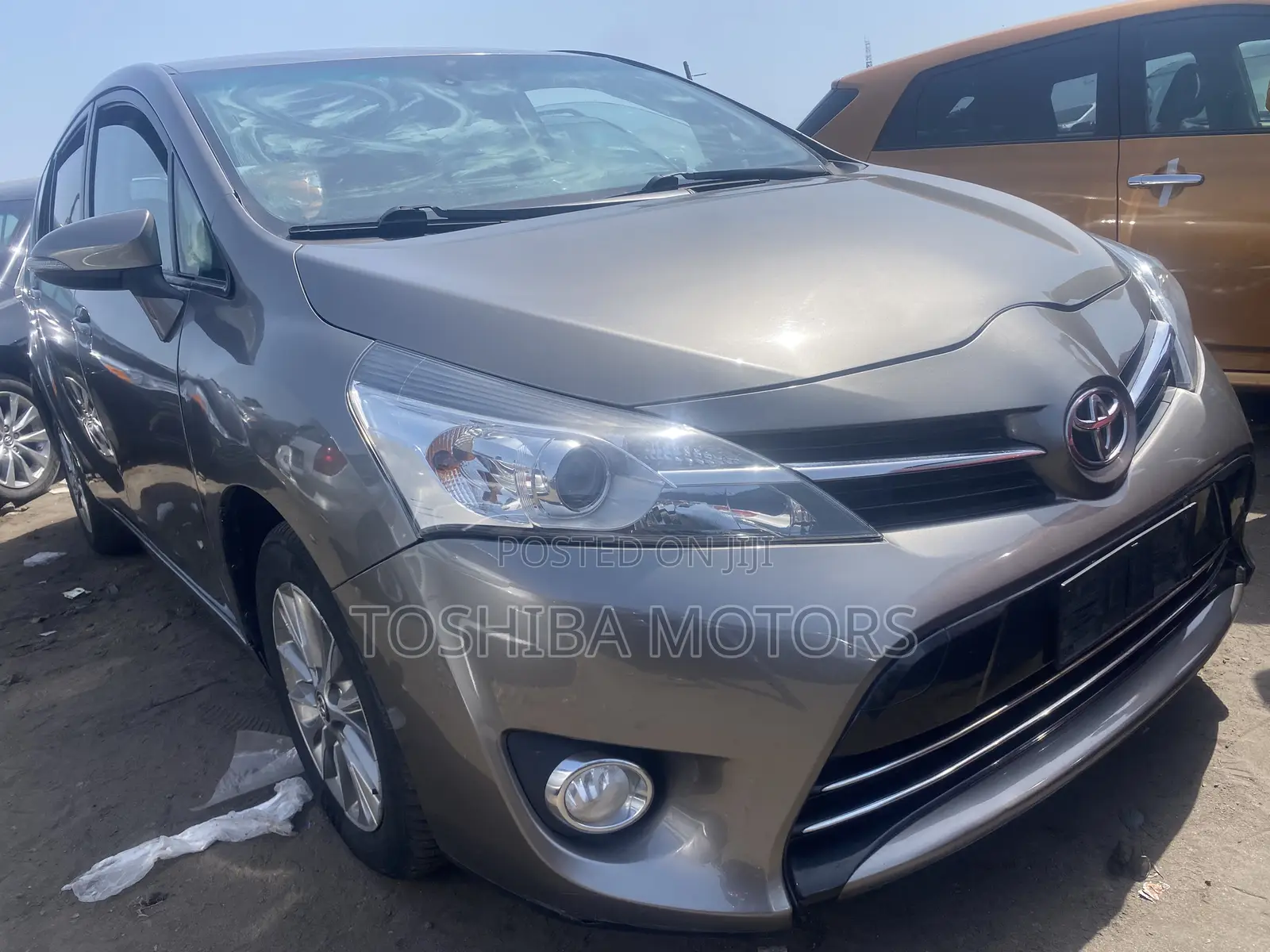 Toyota Verso 2018 Gray