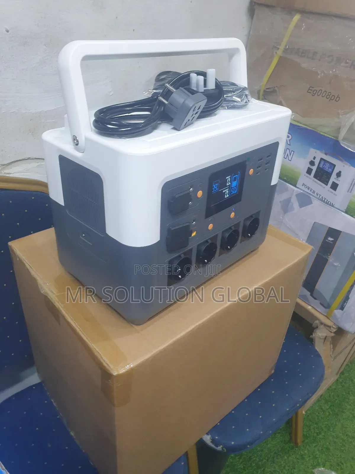 Original 1800w Solar Power Generator With 400w Panel