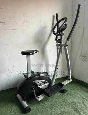 Cross Trainer With Seat