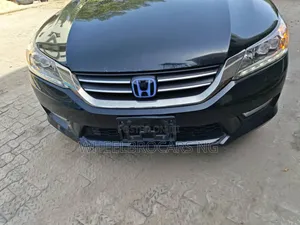 Honda Accord Touring V-6 4dr Sedan (3.5L 6cyl 6A) 2014 Black