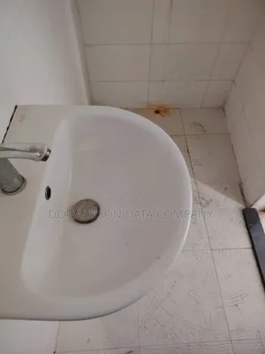 2bdrm Block of Flats in Akinsayan Estate, Yakoyo/Alagbole for rent