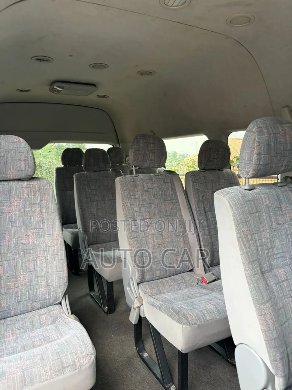 Toyota HiAce 2013 Silver