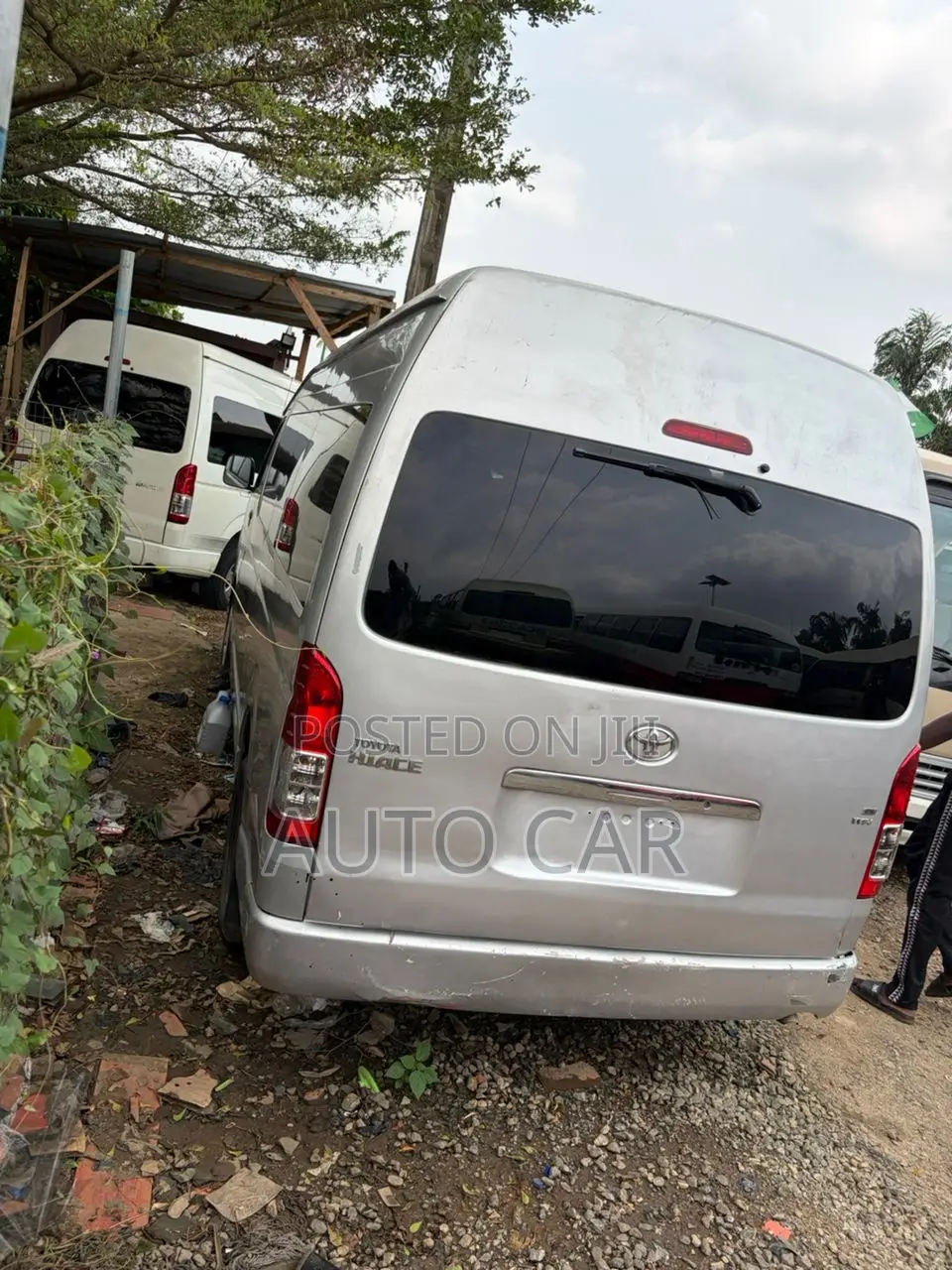 Toyota HiAce 2013 Silver