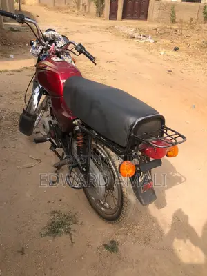 Bajaj Boxer 2020 Red