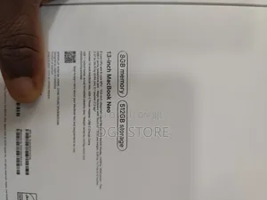 New Laptop Apple MacBook 8GB SSD 512GB