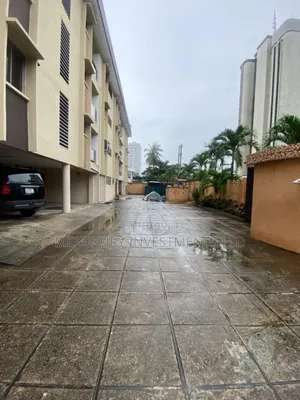 4bdrm Apartment in Victoria Island Extension for rent