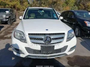 Mercedes-Benz GLK-Class 350 4MATIC 2013 White