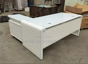 1.6m Top Executive Table