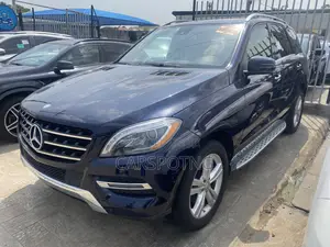 Mercedes-Benz M Class ML350 4MATIC 4dr SUV AWD (3.5L 6cyl 7A) 2014 Blue