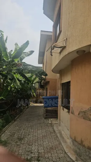 6bdrm Block of Flats in Unity Es, Egbeda / Egbeda for sale