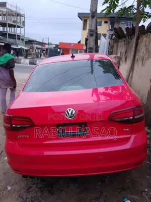 Volkswagen Jetta 2017 Red