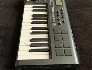 M-Audio Axiom 25