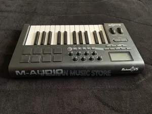 M-Audio Axiom 25