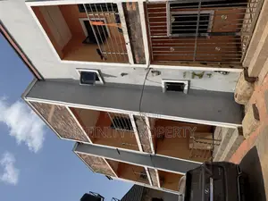 2bdrm Block of Flats in Oghoghobi, Benin City for sale
