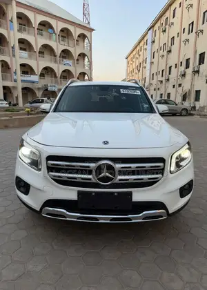 Mercedes-Benz GLB-Class GLB 250 4MATIC 2021 White