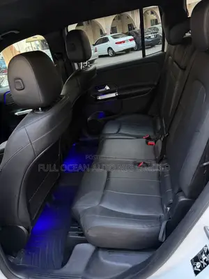 Mercedes-Benz GLB-Class GLB 250 4MATIC 2021 White