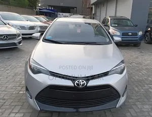 Toyota Corolla 2018 Silver