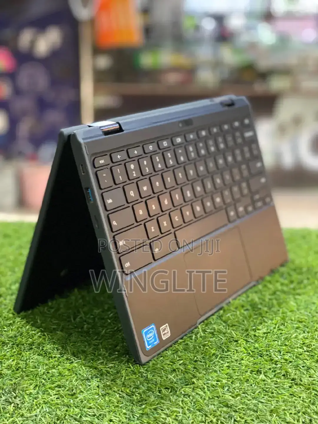 Laptop Lenovo 300e 4GB Intel Celeron SSD 32GB
