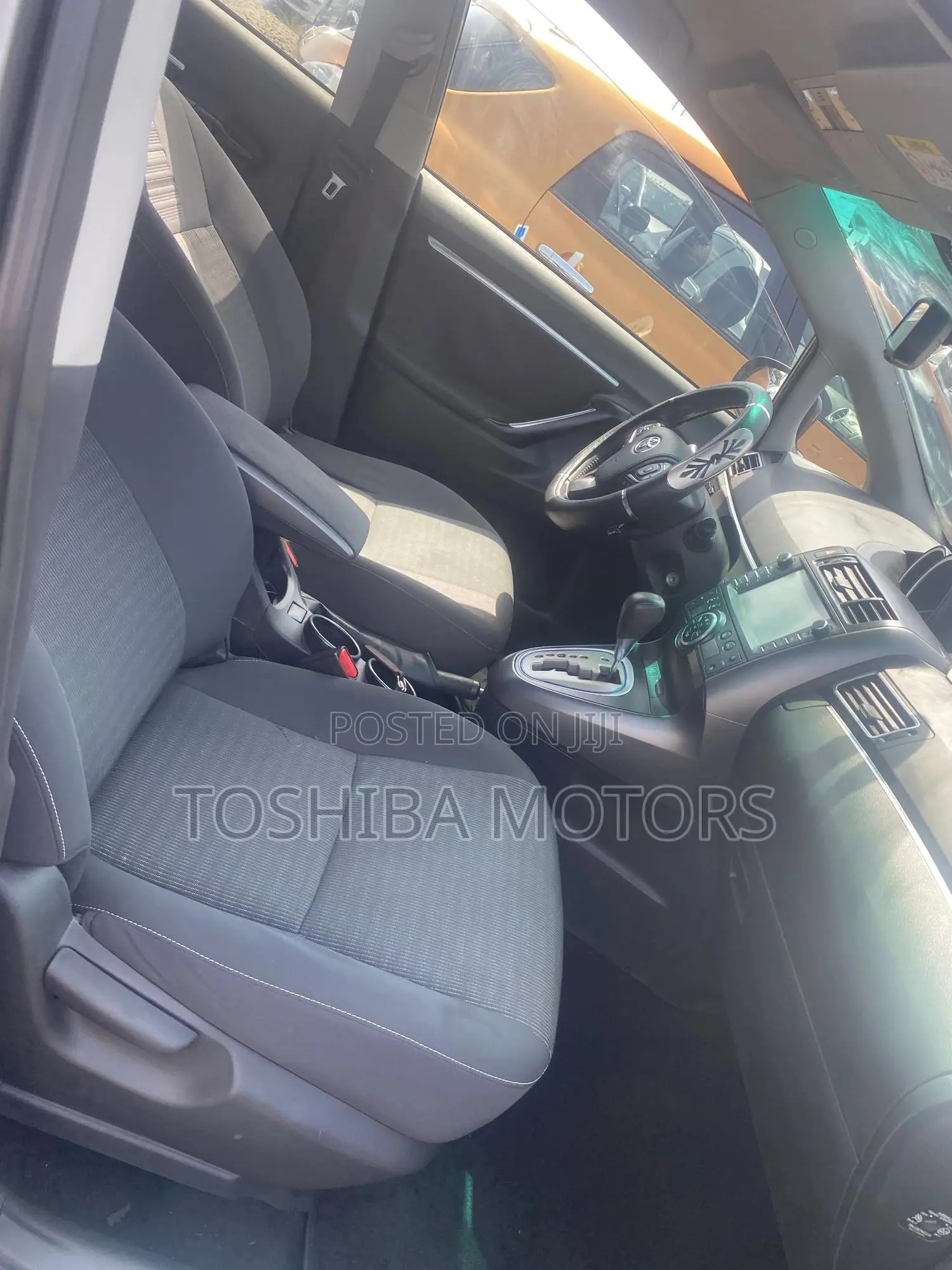 Toyota Verso 2018 Gray
