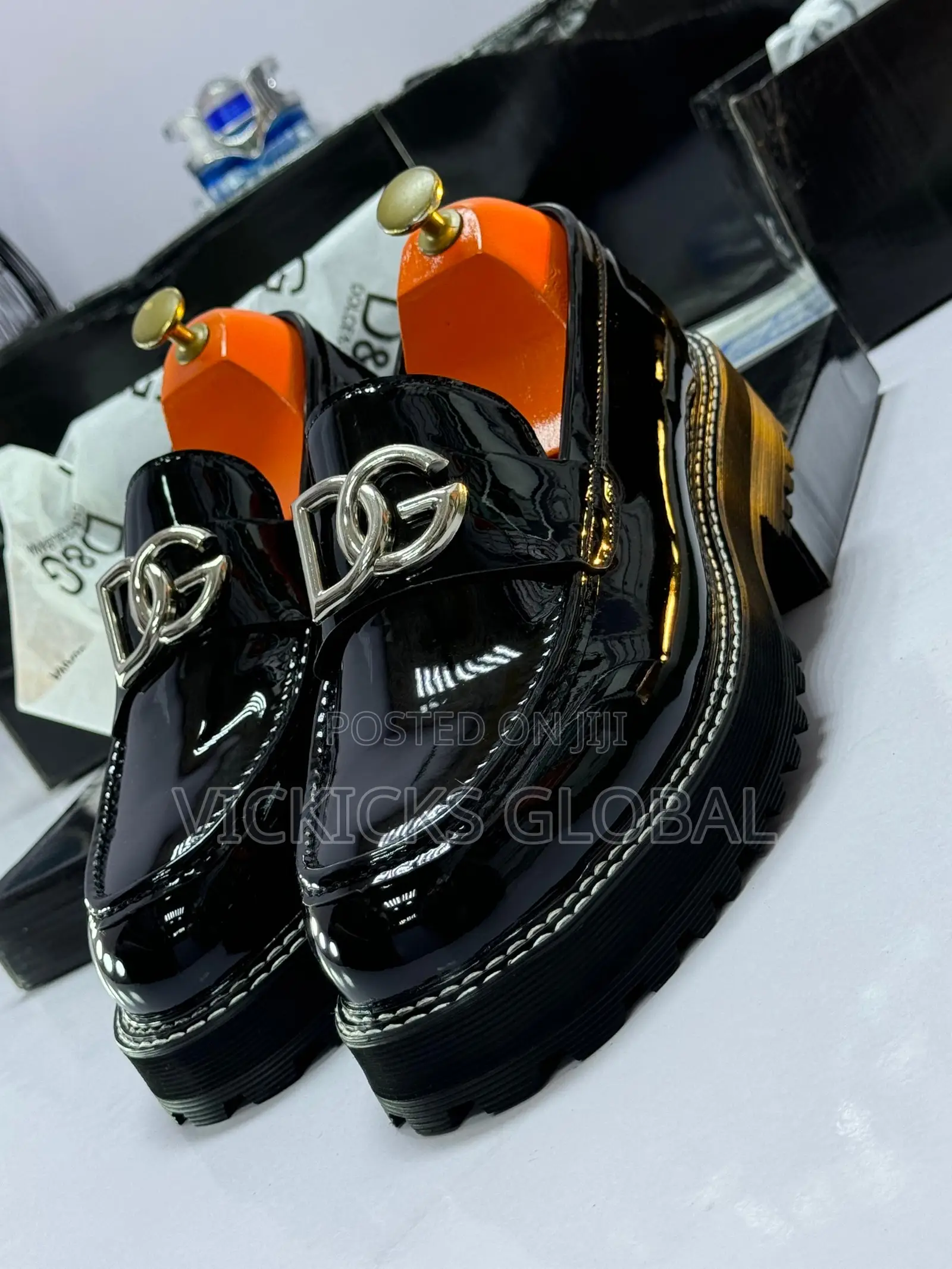Dolce Gabbana Glossy Leather Shoes