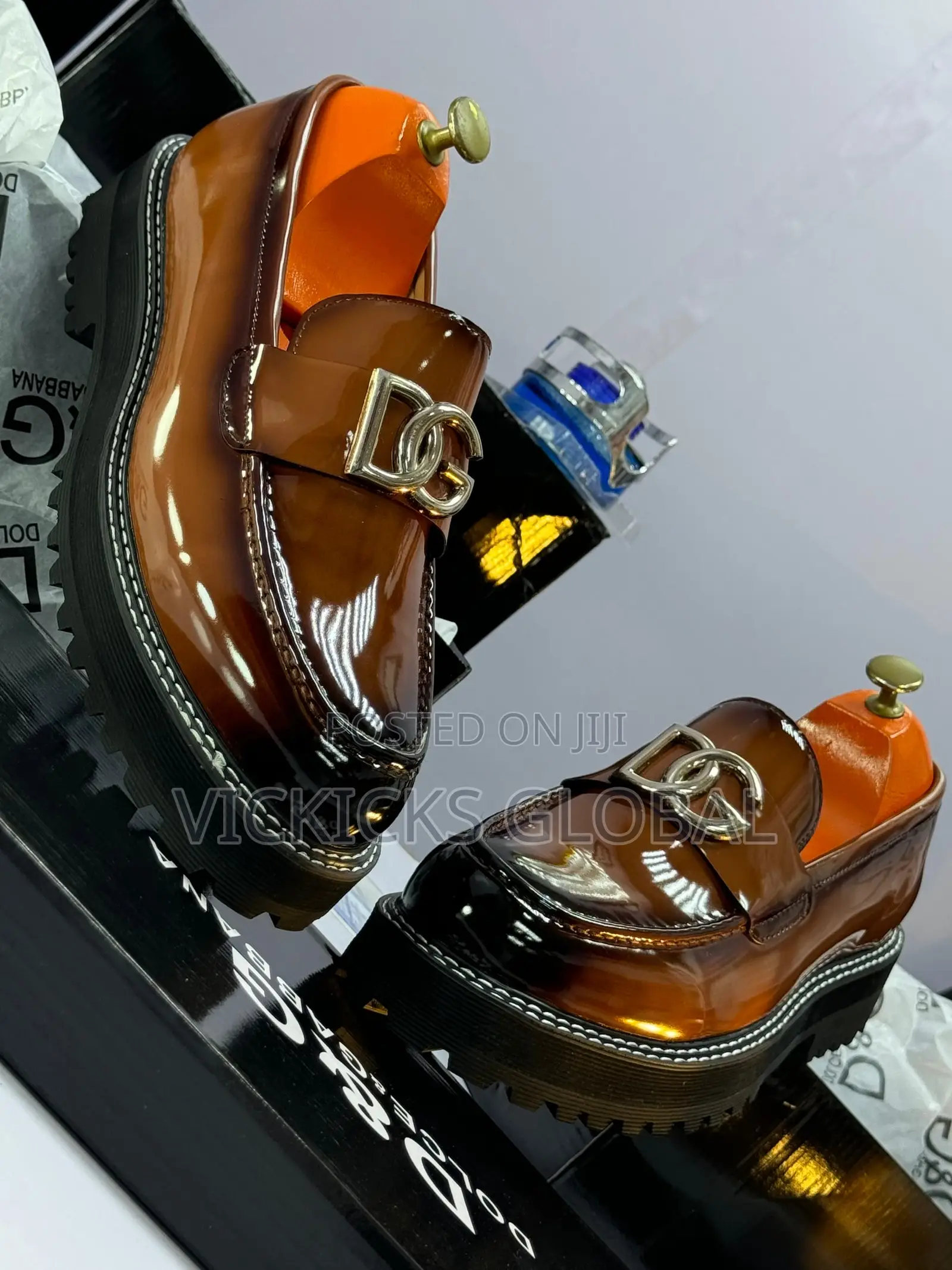 Dolce Gabbana Glossy Leather Shoes