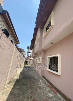 6bdrm Duplex in Festac for rent