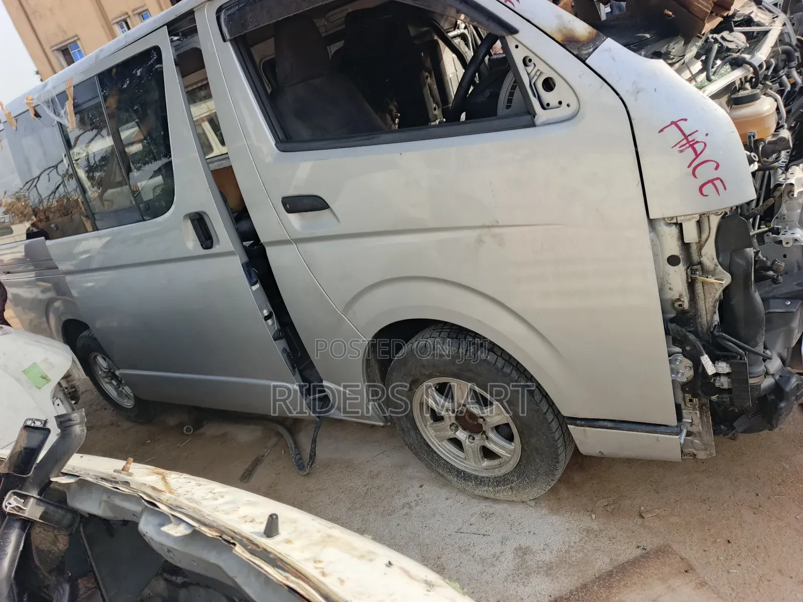 Toyota HiAce 2015 Black