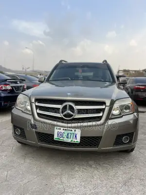 Mercedes-Benz GLK-Class 2010 Gold